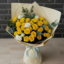 Букет цветов из:  Розы в Кировграде