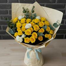 Букет цветов из:  Розы в Кировграде