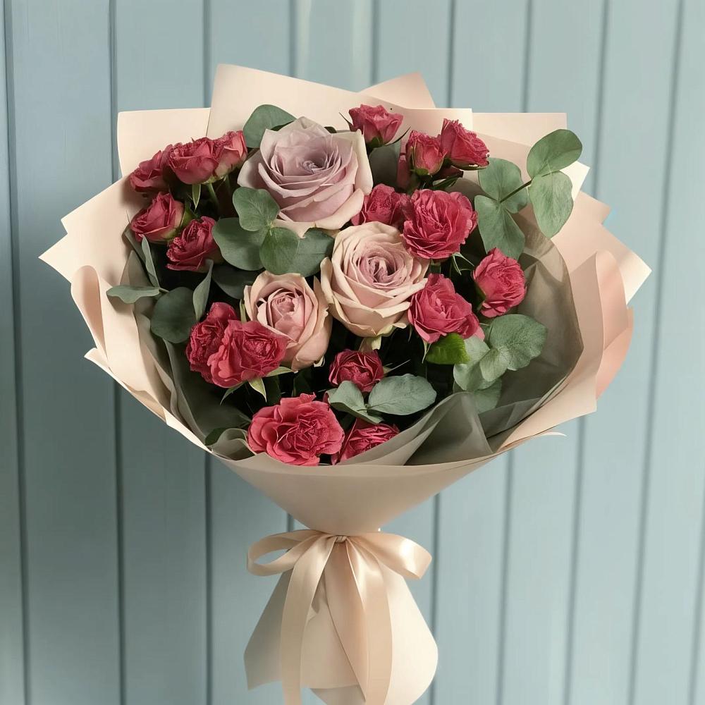 Букет цветов из: Гвоздики и Розы в Кировграде