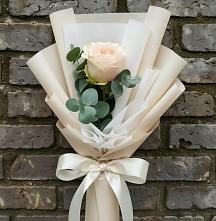 Букет цветов из:  Розы в Кировграде