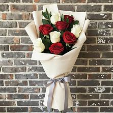 Букет цветов из:  Розы в Кировграде