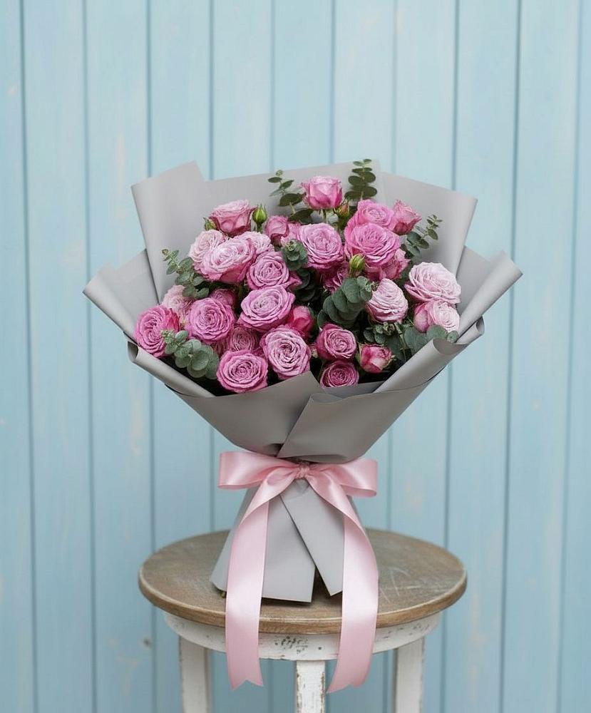 Букет цветов из: Розы в Кировграде