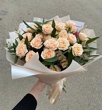Букет Кремовые розы Латте в Кировграде