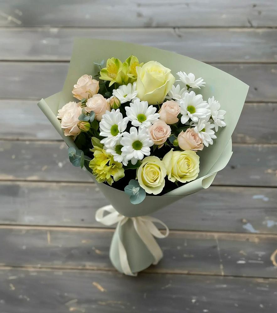 Букет цветов из: Альстромерии, Розы и Хризантемы в Кировграде