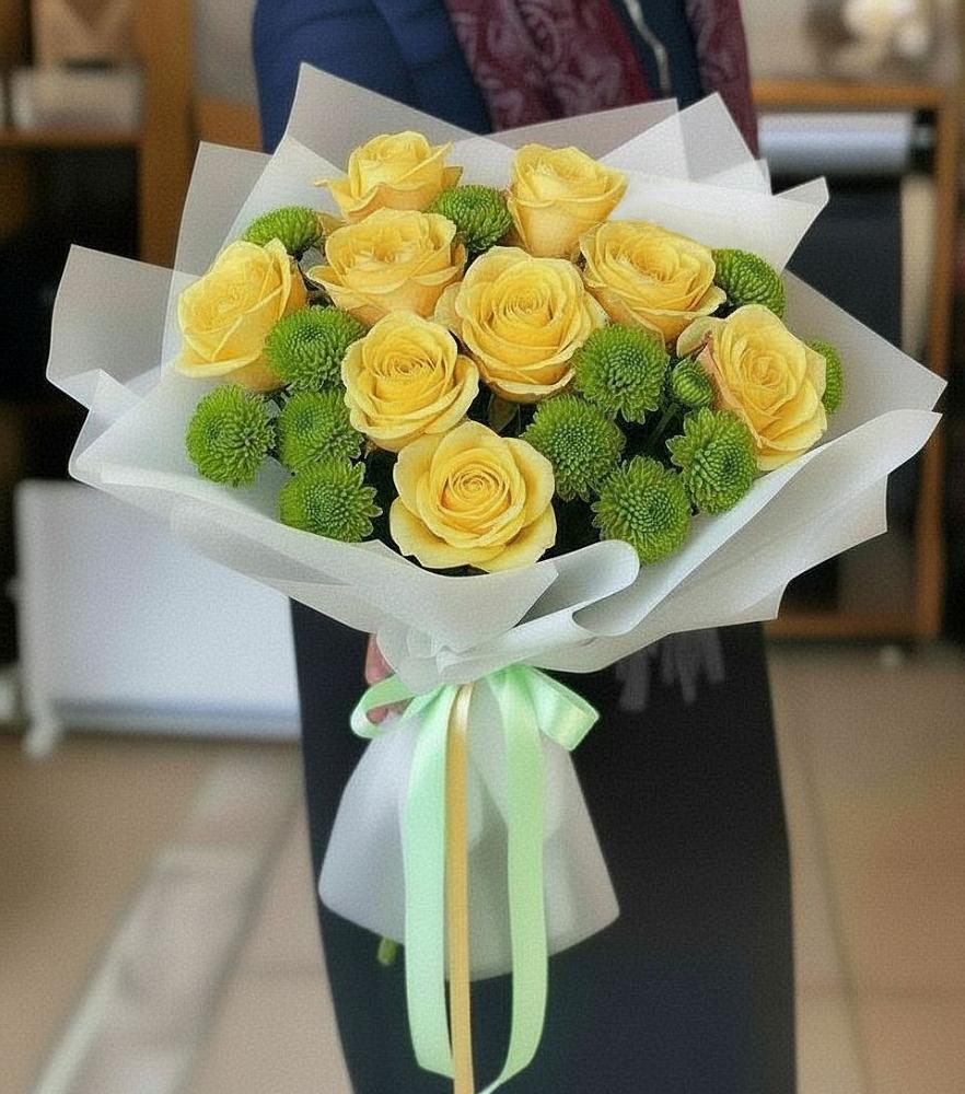 Букет цветов из: Хризантемы и Розы в Кировграде