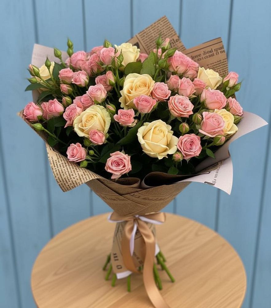 Букет цветов из: Розы в Кировграде