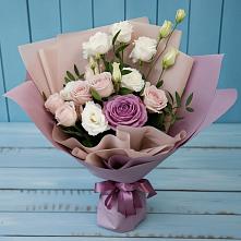 Букет цветов из:  Розы и Лизиантусы в Кировграде