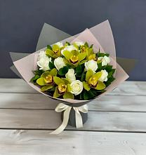 Букет цветов из:  Орхидеи и Розы в Кировграде