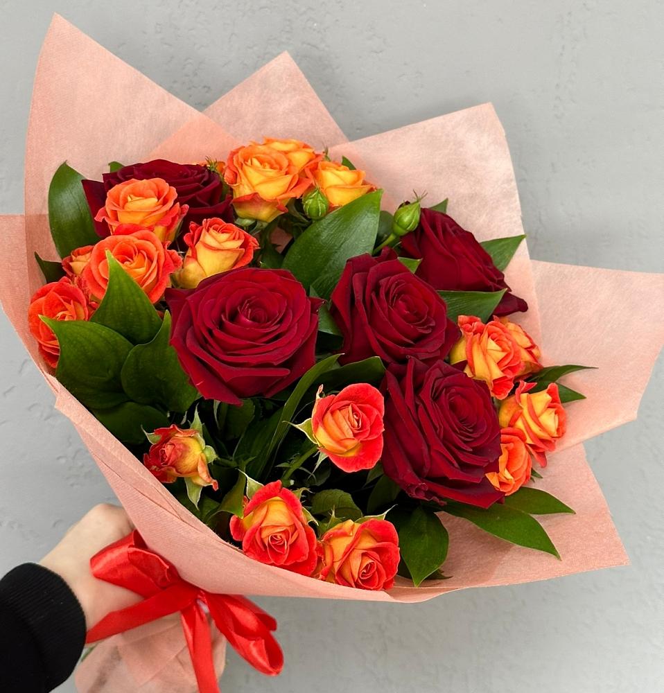 Букет Любовь и восторг в Кировграде