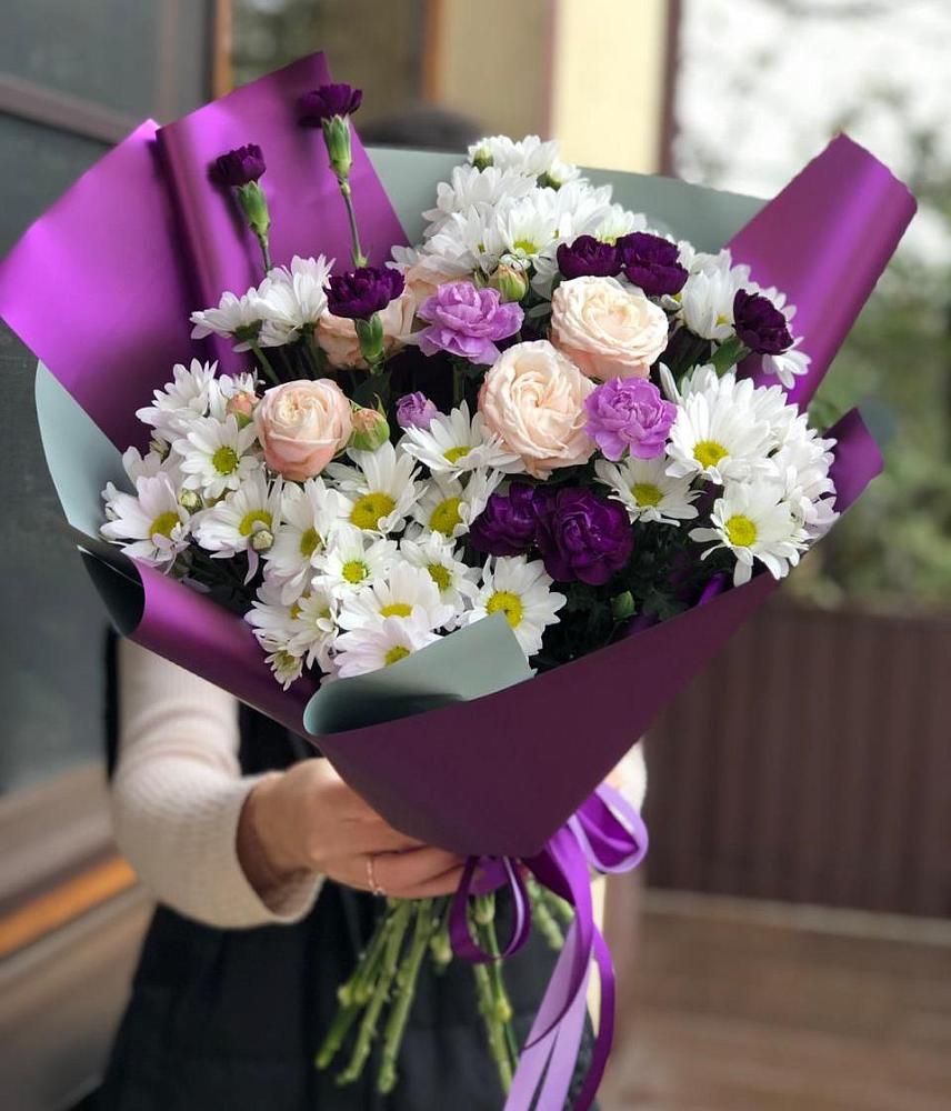 Букет цветов из: Хризантемы, Гвоздики и Розы в Кировграде