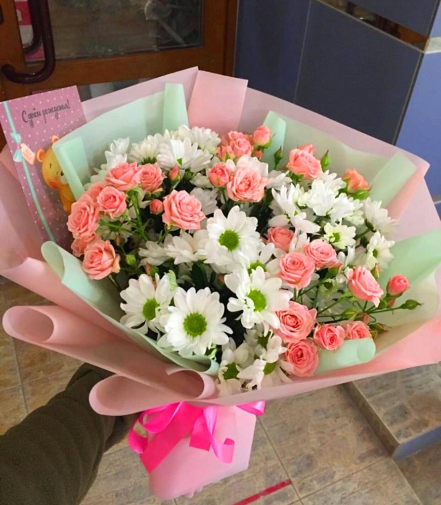 Букет цветов из: Розы и Хризантемы в Кировграде