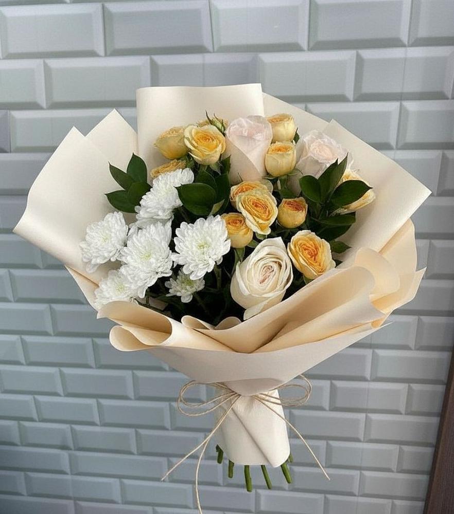 Букет цветов из: Розы и Хризантемы в Кировграде