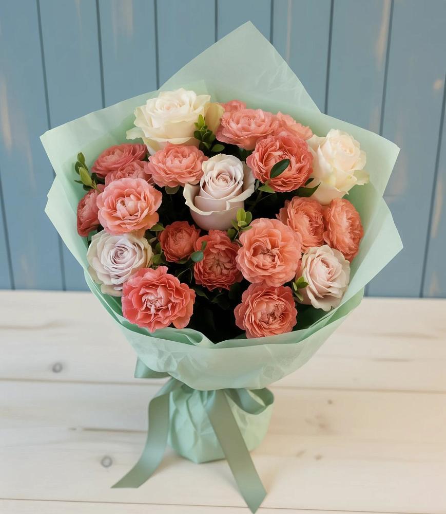 Букет цветов из: Розы в Кировграде