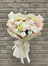 Букет цветов из:  Гвоздики, Розы, Лизиантусы и Хризантемы в Кировграде