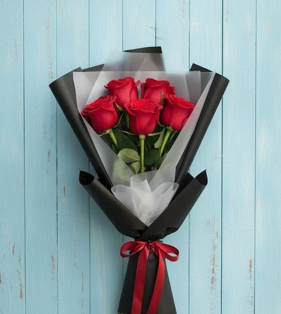 Букет цветов из: Розы в Кировграде