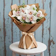 Букет цветов из:  Орхидеи и Розы в Кировграде