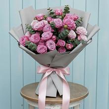 Букет цветов из:  Розы в Кировграде